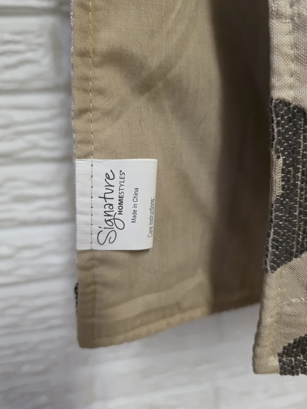 Beige Circle Pattern Decorative Table Runner